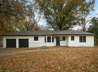 8703 E 79th St, Raytown, MO 64138