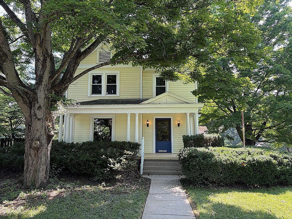 1st image of 1078 Birney Ln