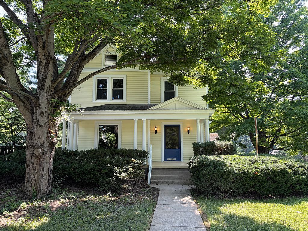1078 Birney Ln - Property Image