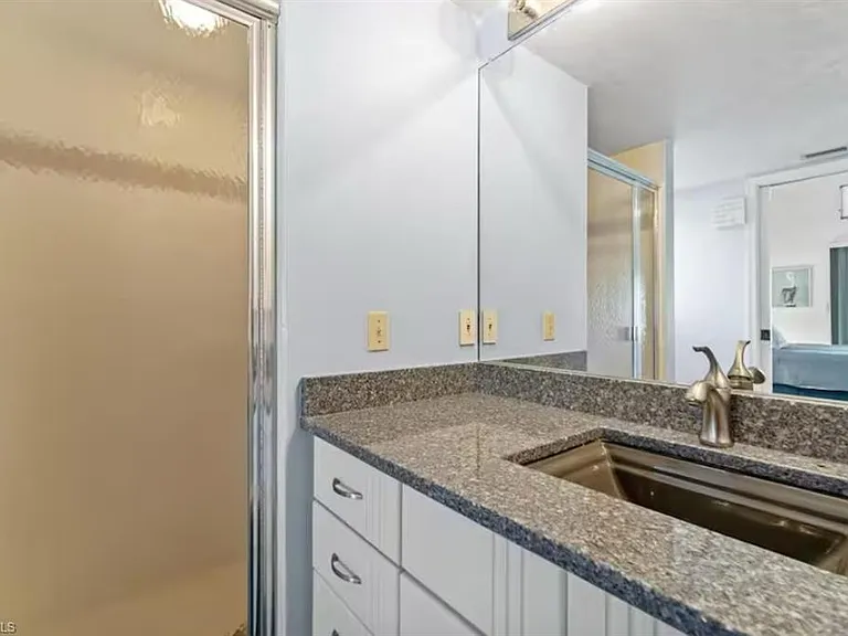 27439 Pollard Dr — Photo 13