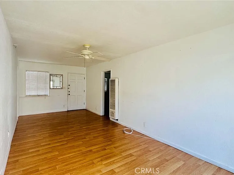 1104 Torrance Blvd — Photo 4