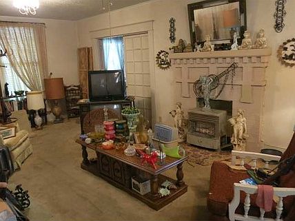 2nd image of 317 Herndon St