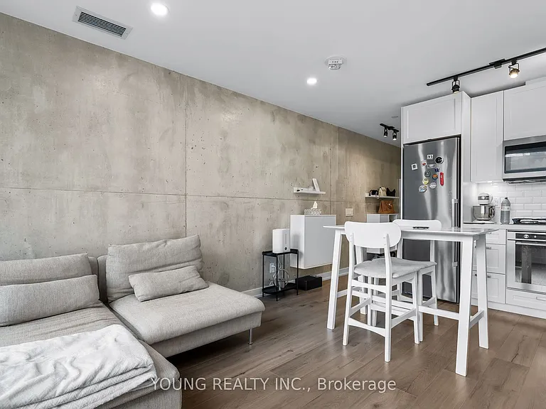 55 Ontario St #715 — Photo 6