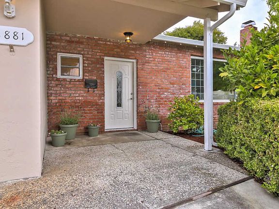 2nd image of 2881 Forbes Ave