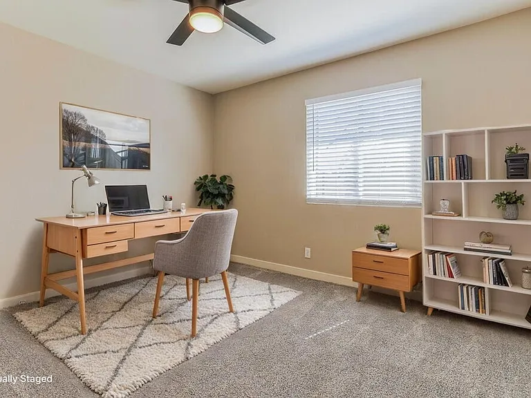 1415 N Ironwood St — Photo 15