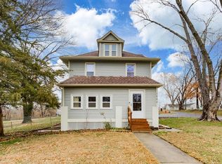 1500 Spruce St, Leavenworth, KS 66048