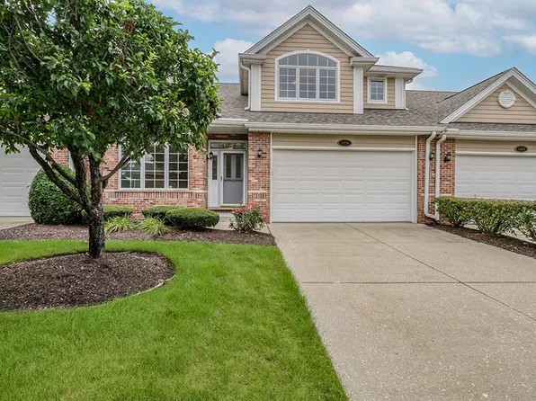 1436 Covington Dr, Lemont, IL 60439