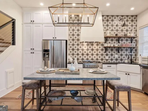 11185 Serenbe Ln, Chattahoochee Hills, GA 30268