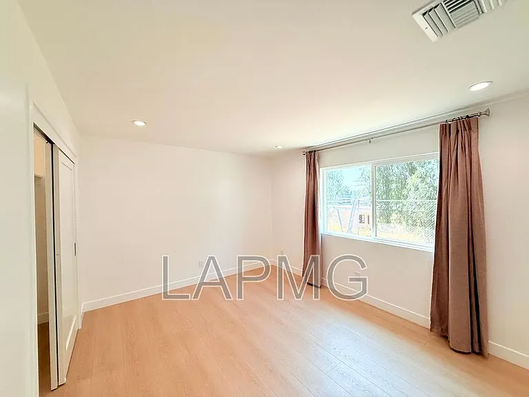 10839 Fellows Ave #10839 — Photo 23