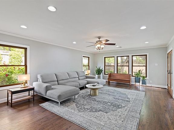 3rd image of 7003 Southridge Dr