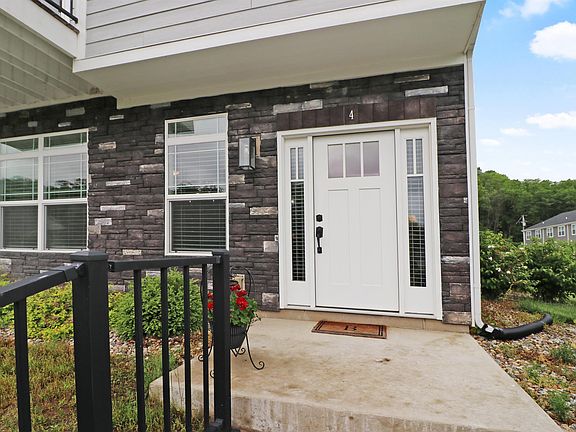 3rd image of 416 Catherwood Dr #4