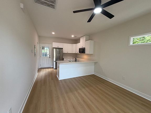 2nd image of 150 Booker St Unit B