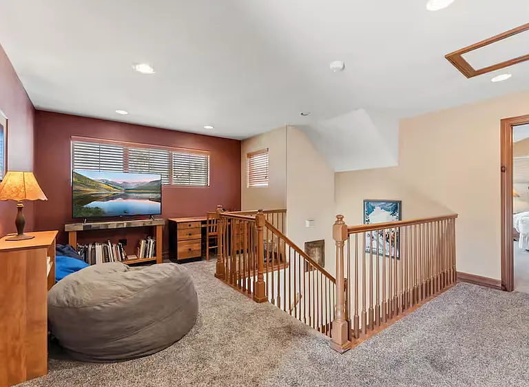19 Oak Ln — Photo 14