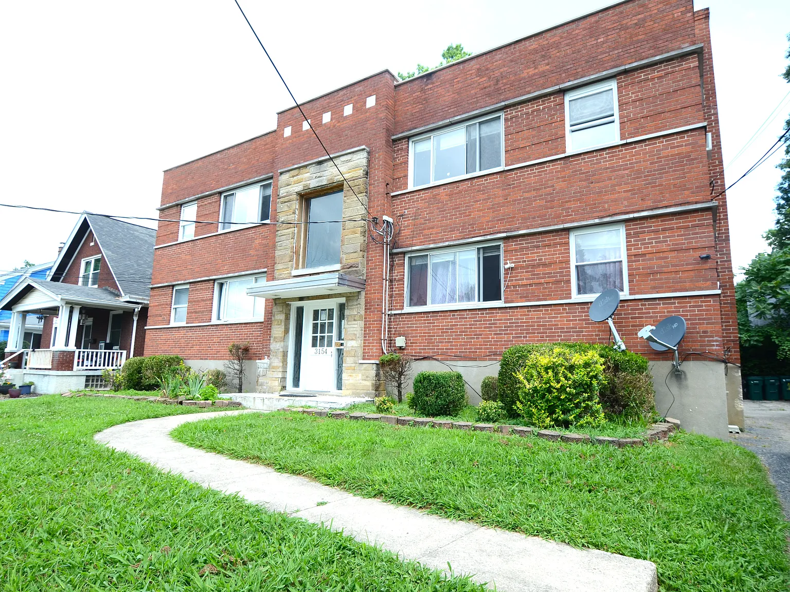 2 bed, 800 sqft, $1,295 — Photo 1