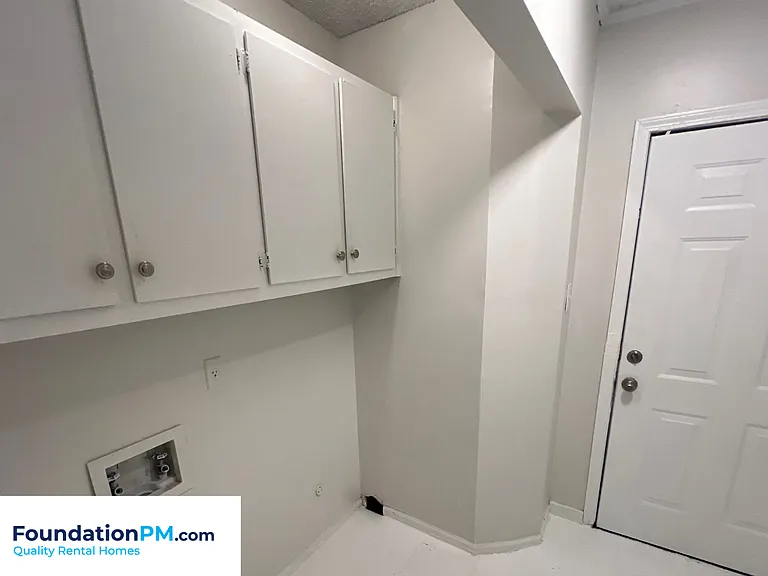 2143 Vollintine Ave — Photo 5