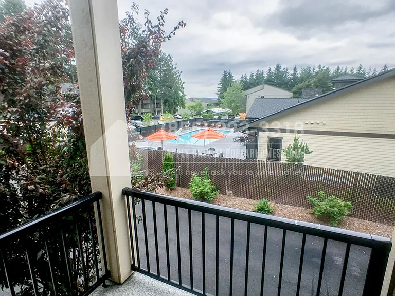 3800 NE 3rd Pl — Photo 20
