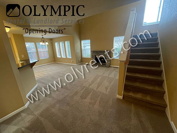 3rd image of 4506 Seville Dr SE
