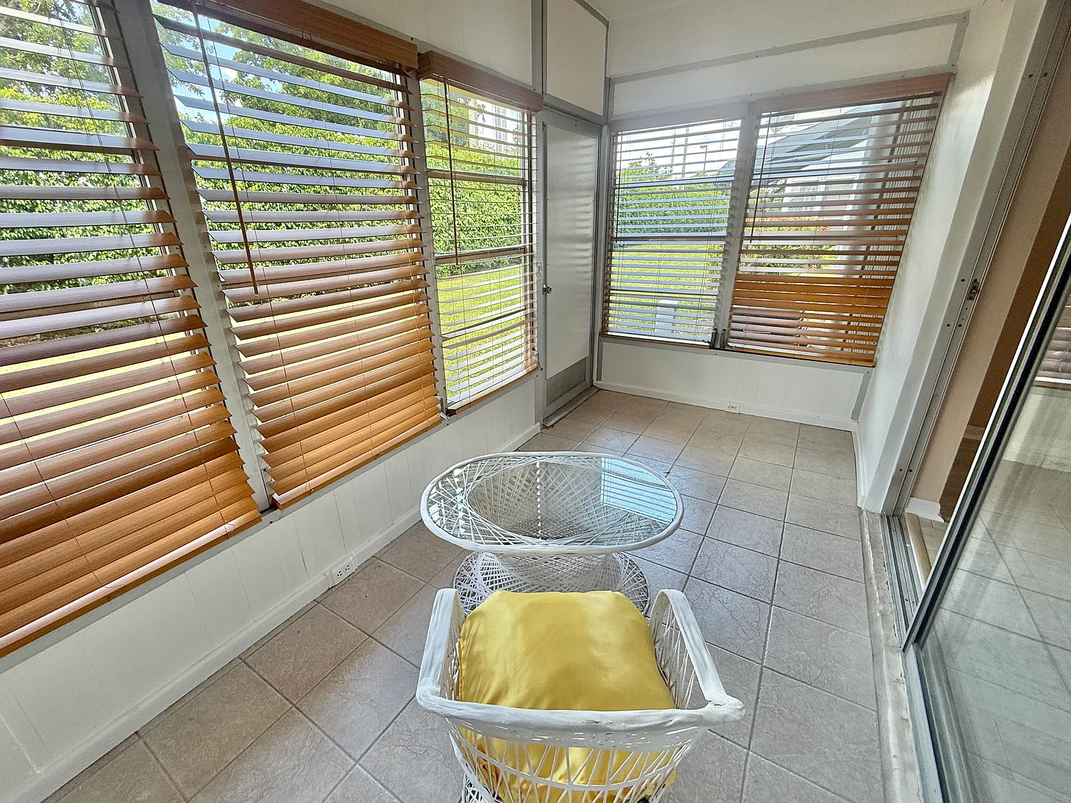 2 bed, 729 sqft, $1,800 — Photo 4