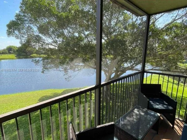 436 Lakeview Dr, Fort Lauderdale, FL 33326