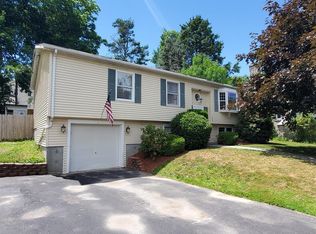 102 Longmeadow Ave, Worcester, MA 01606
