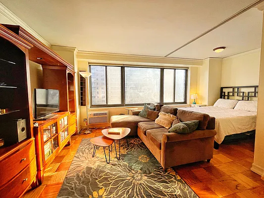 Rented by Corcoran | media 1