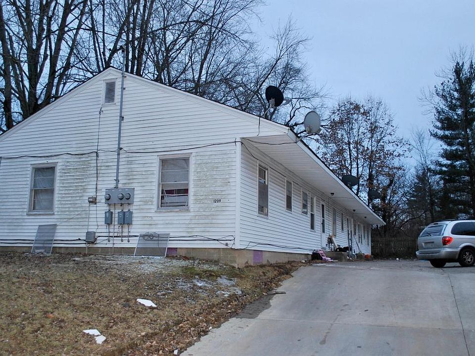 1st image of 1209 W Schwartz St