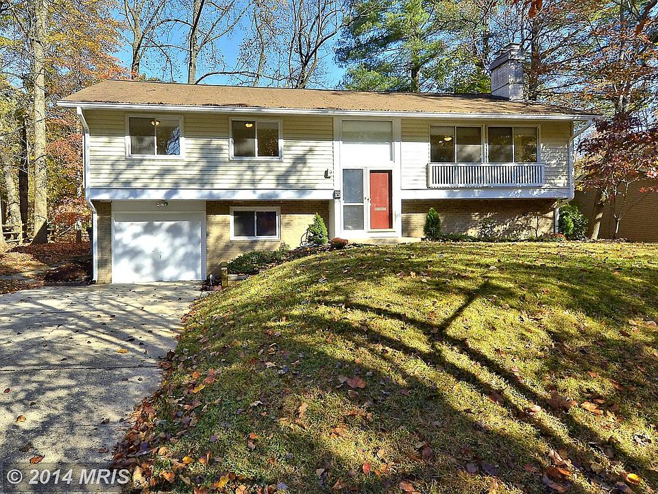 1st image of 3 Farsta Ct