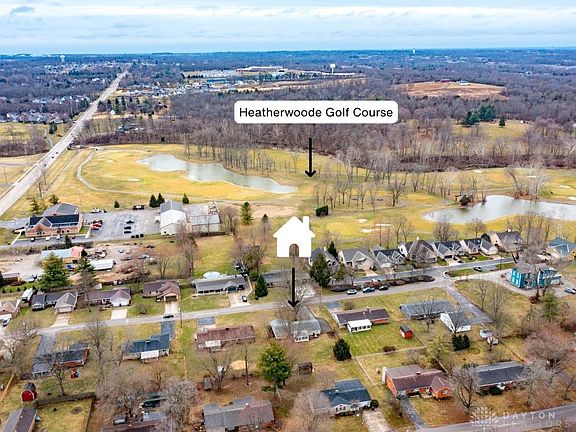 3rd image of 60 Rosewood Dr