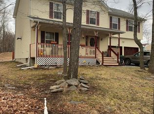 4953 Pine Ridge Dr W, Bushkill, PA 18324
