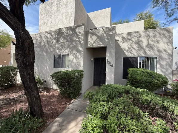 1054 N Pressyc Pl, Tucson, AZ 85710