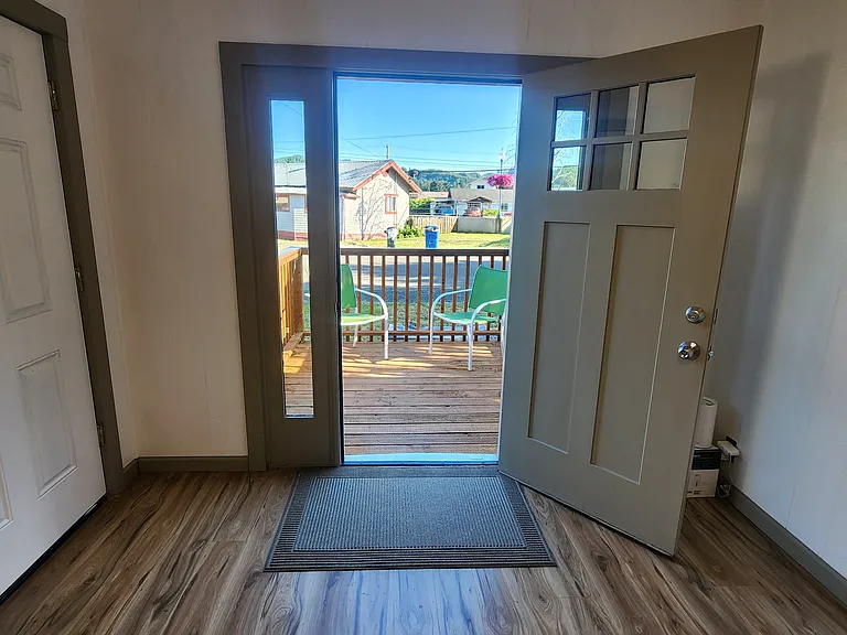 Entry with large closet