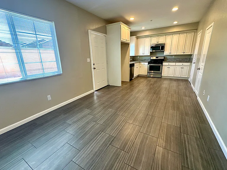 17388 Valencia Ave #204 — Photo 7