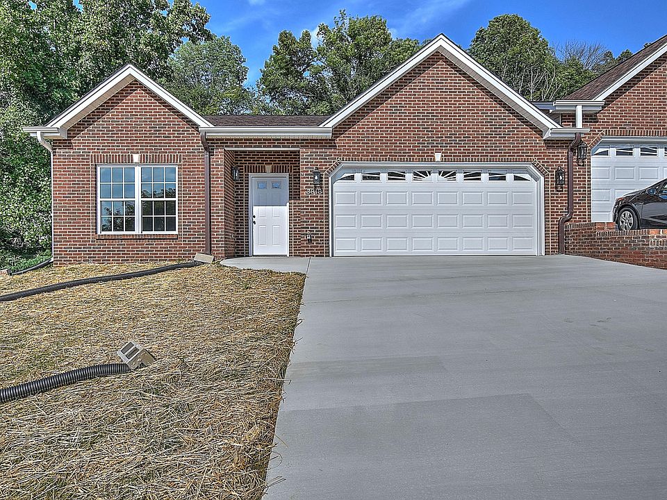 1st image of 3826 Oakley Pl #0