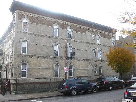 5th image of 82 Saratoga Ave