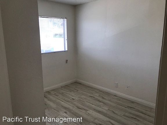 2nd image of 4050 Franklin Ave #205