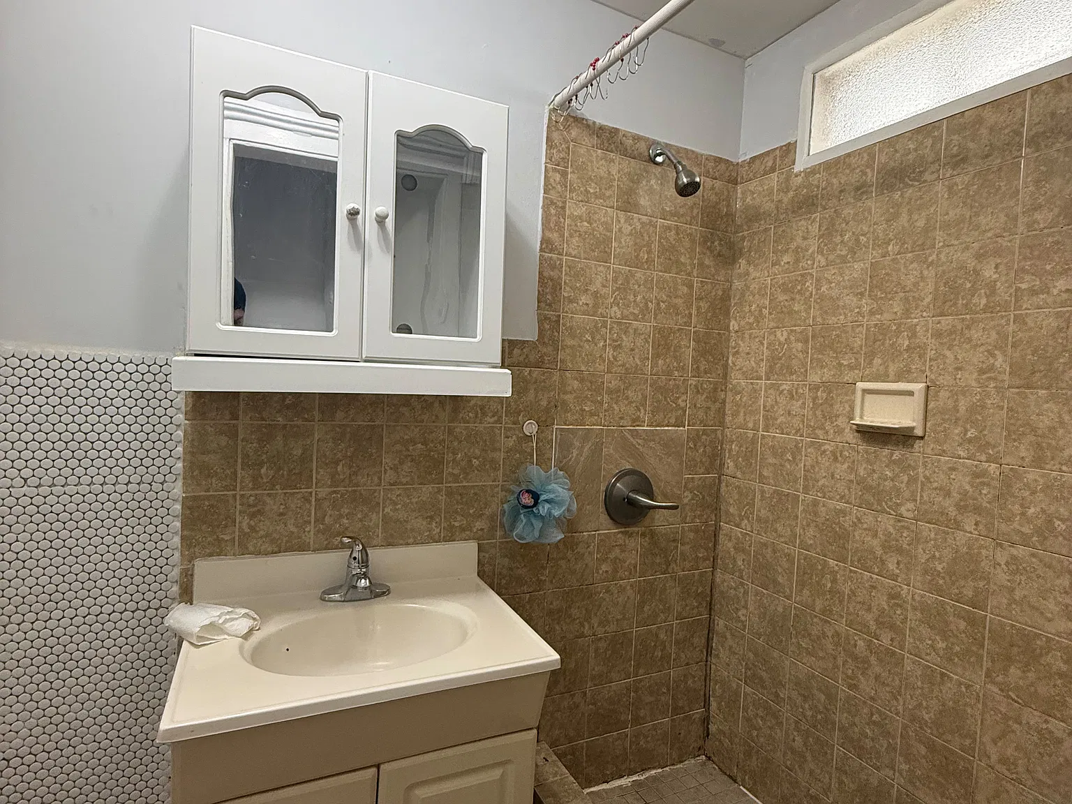 2 bed, $2,200 — Photo 1