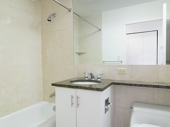 5th image of 460 W 20th St APT 4K