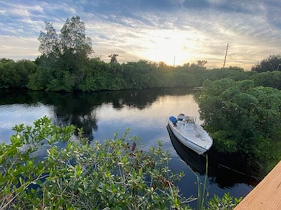 4th image of 10400 Tamiami Trl S #33