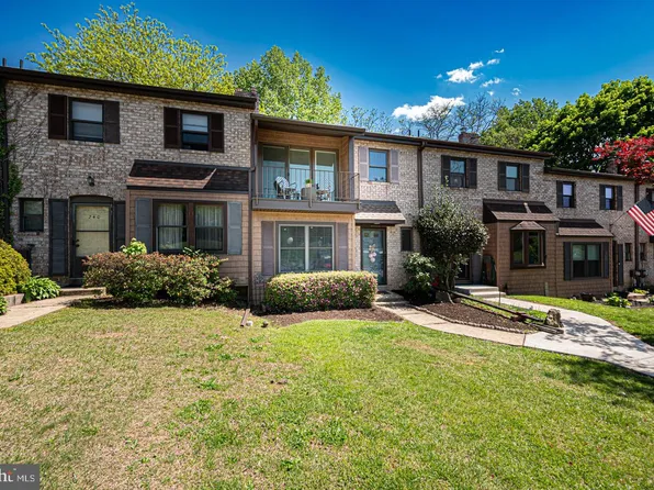 239 Bishop Dr, Aston, PA 19014
