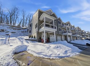 71 Halina Ln, Butler Boro, NJ 07405