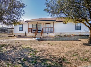 130 County Road 6851, Lytle, TX 78052