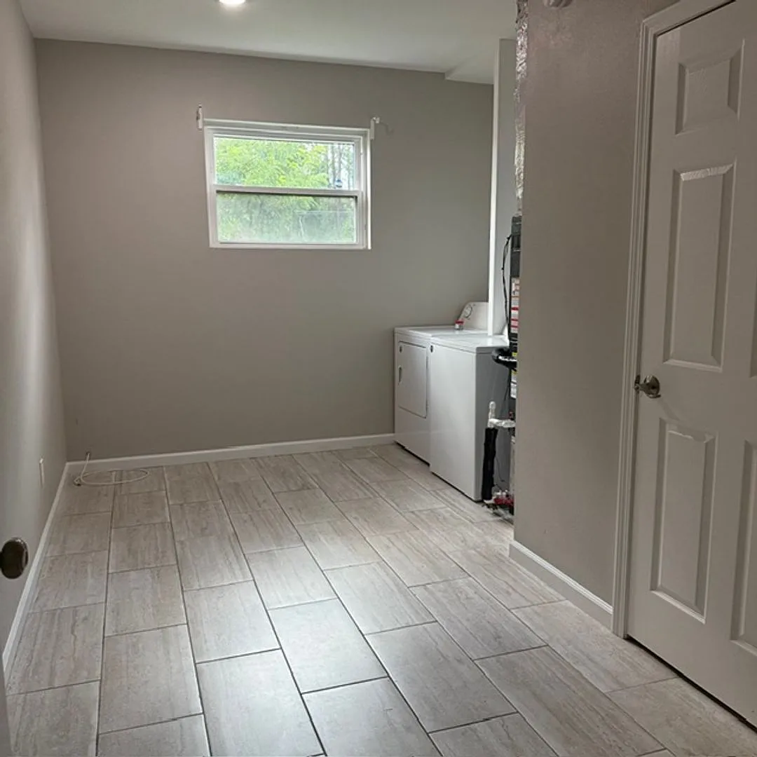 2 Bedroom 1 Bath House with garage — Photo 1