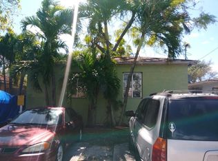 2324 NW 35th St, Miami, FL 33142