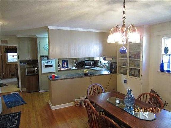 5th image of 1914 Longwood Dr
