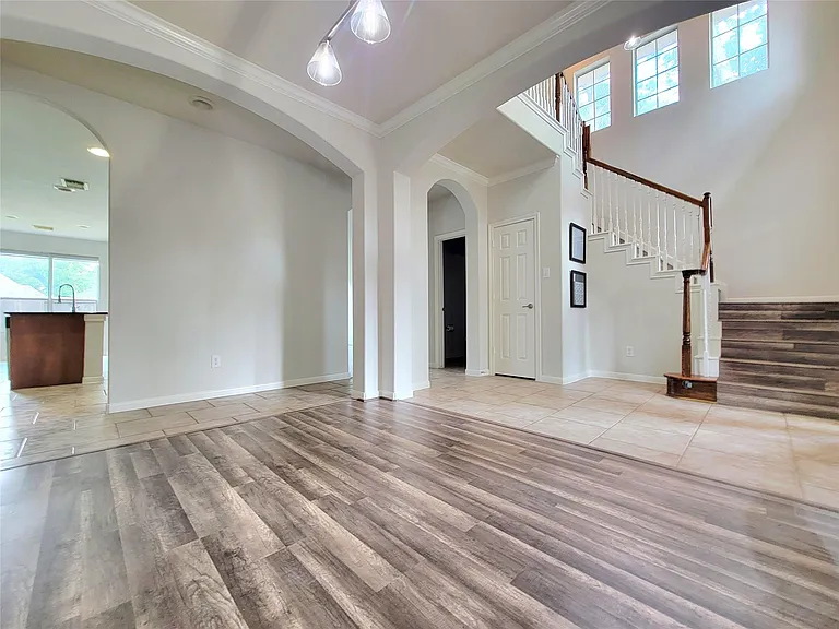 4727 Tremont Glen Ln — Photo 3