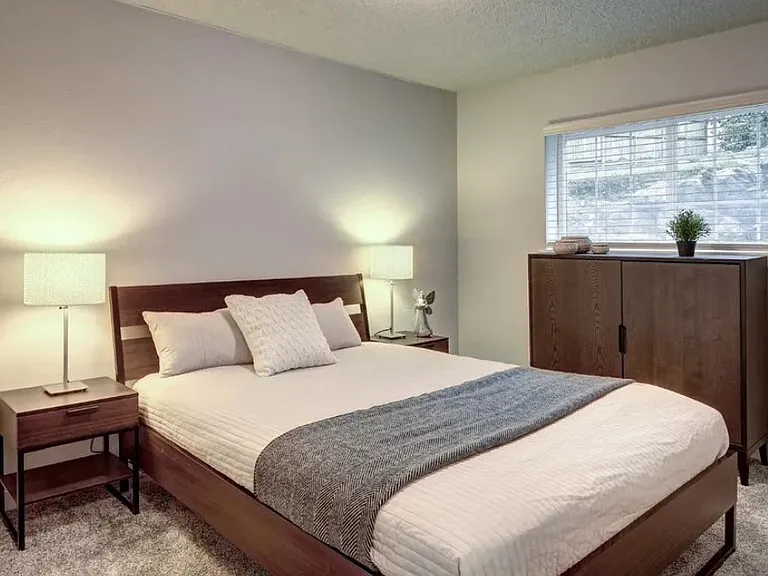 Delridge Crossing Apartments — Photo 12