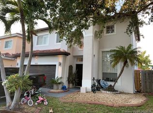 9005 SW 214th St, Cutler Bay, FL 33189