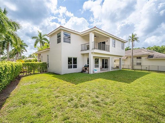 4th image of 2551 Jardin Way