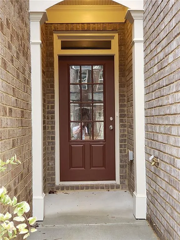 3 bed, 2.5 bath, 1821 sqft, $2,100 — Photo 3