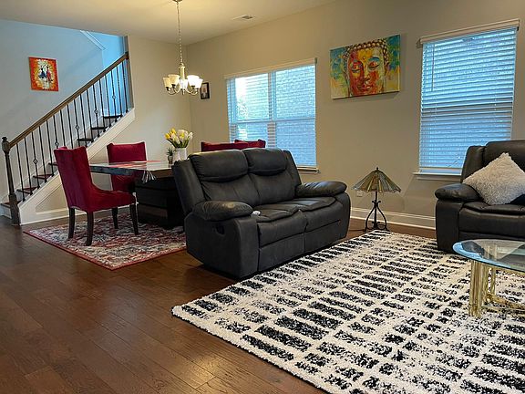 4th image of 106 Leatherwood Dr